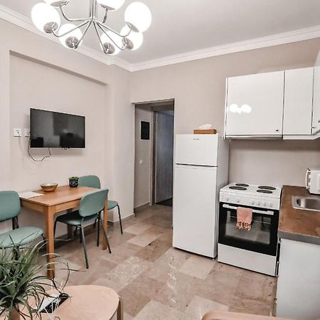 Tip Top Apartment Chalkís المظهر الخارجي الصورة