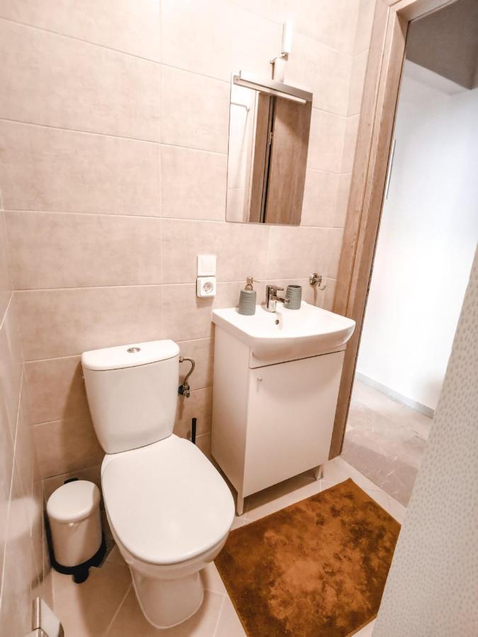 Tip Top Apartment Chalkís المظهر الخارجي الصورة